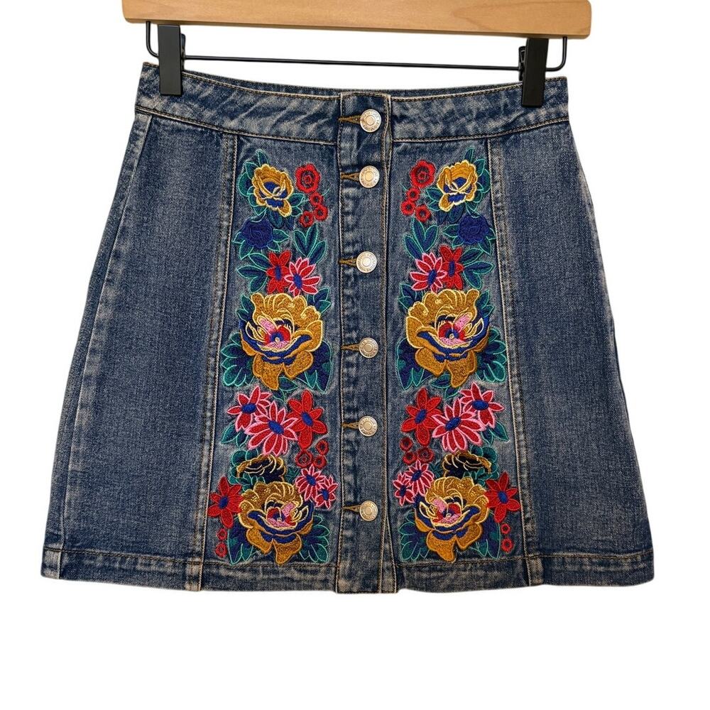 Signature8 Embroidered Floral Denim Button Front A-Line Mini Skirt size S-M - Picture 7 of 8